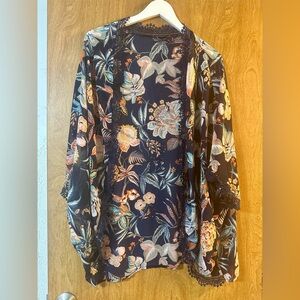 Emery Rose Floral Lace Kimono Shawl – 1XL – Sheer & Lightweight